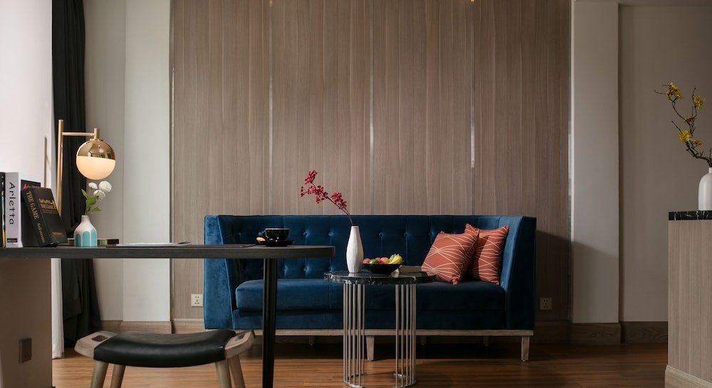 Aurora Premium Hotel and Spa (ex Delicacy Central Hotel and Spa) 5/48