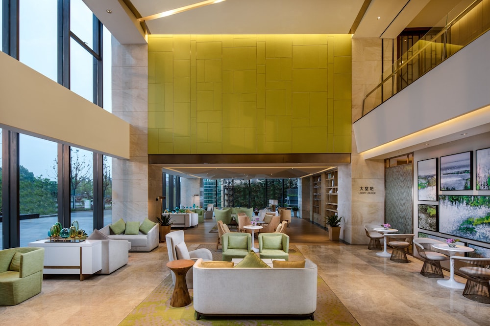 HOLIDAY INN NANJING HARBOUR 47/76