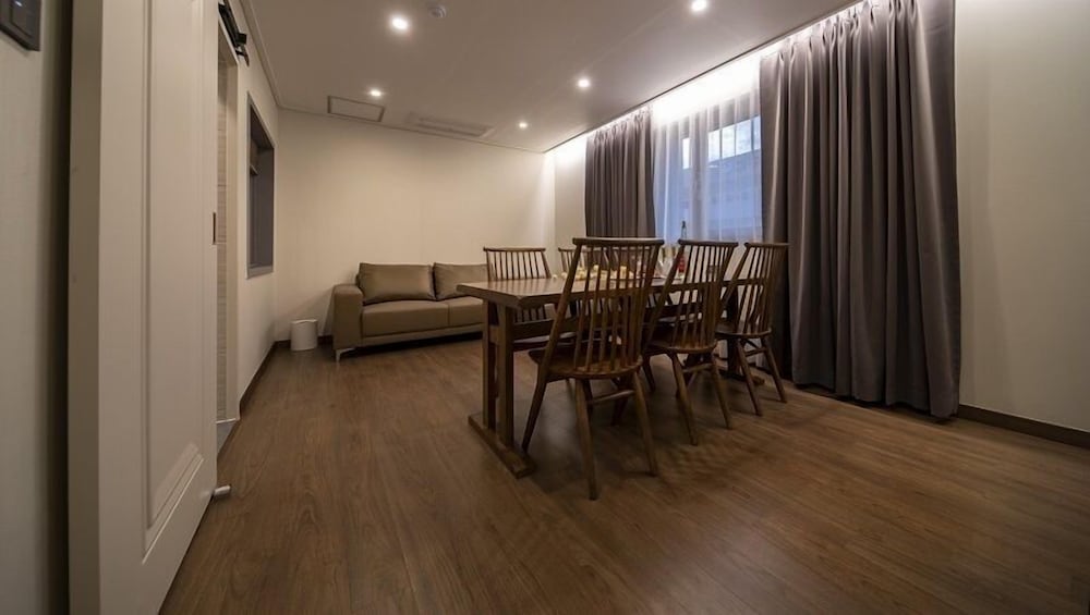 Centro Tourist Hotel 40/50