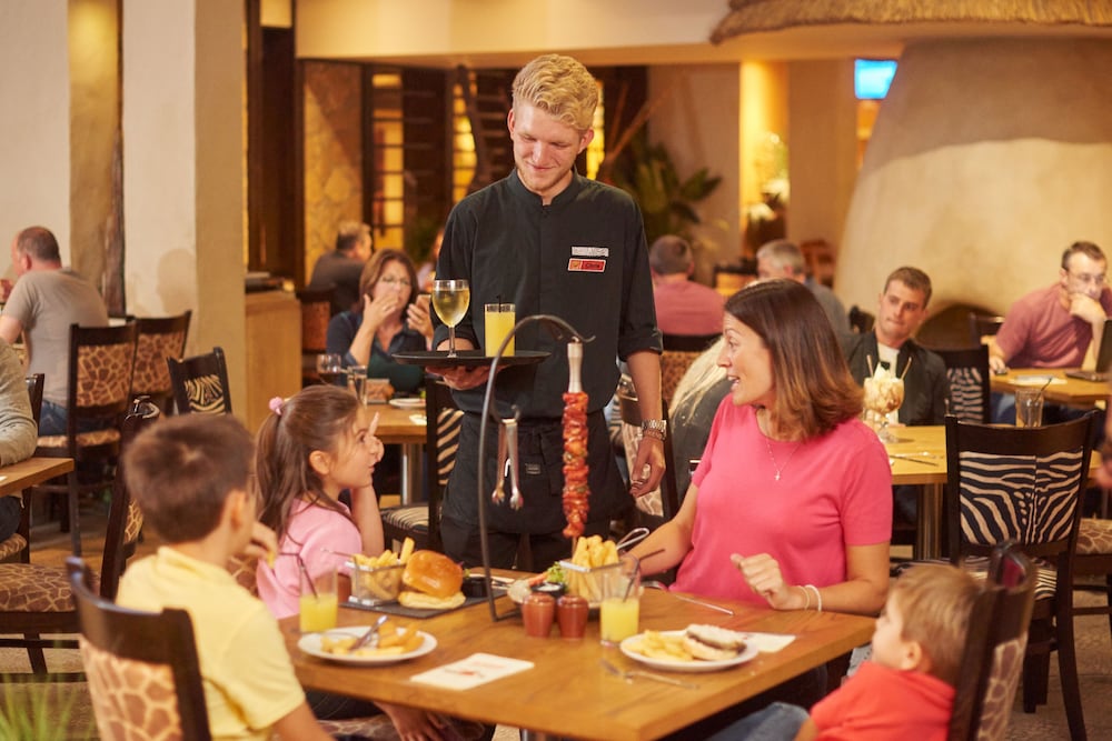 Chessington Resort Hotels 77/90