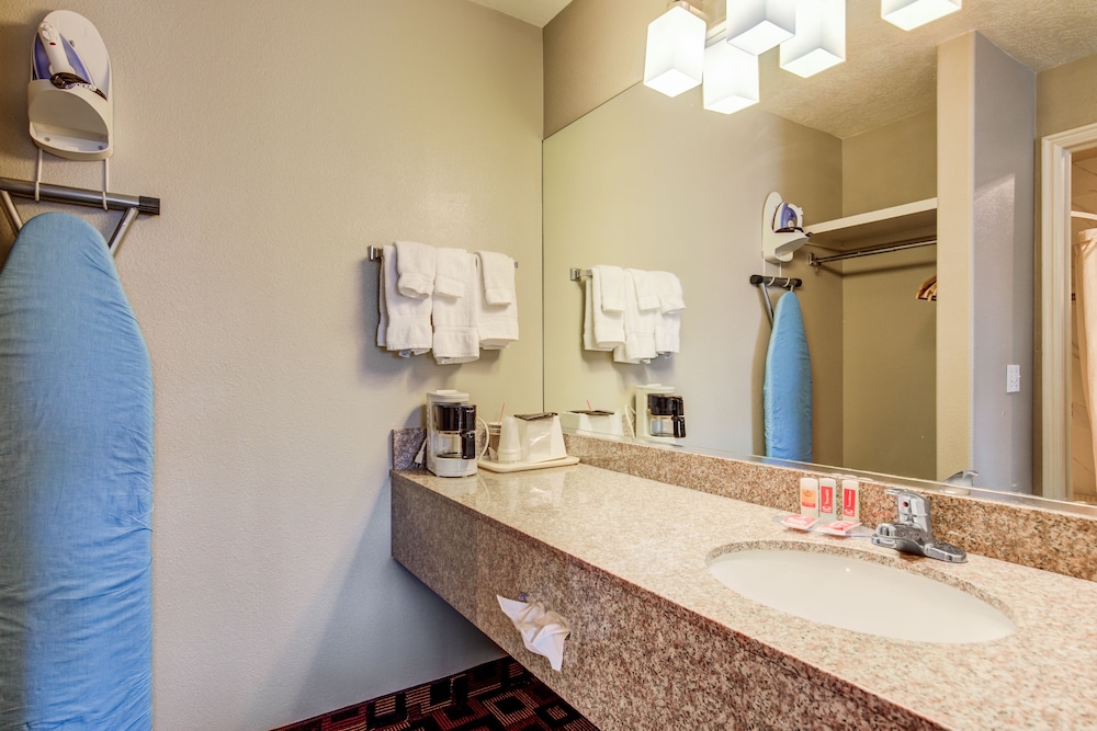Econo Lodge St George North - Near Pioneer Park 28/33