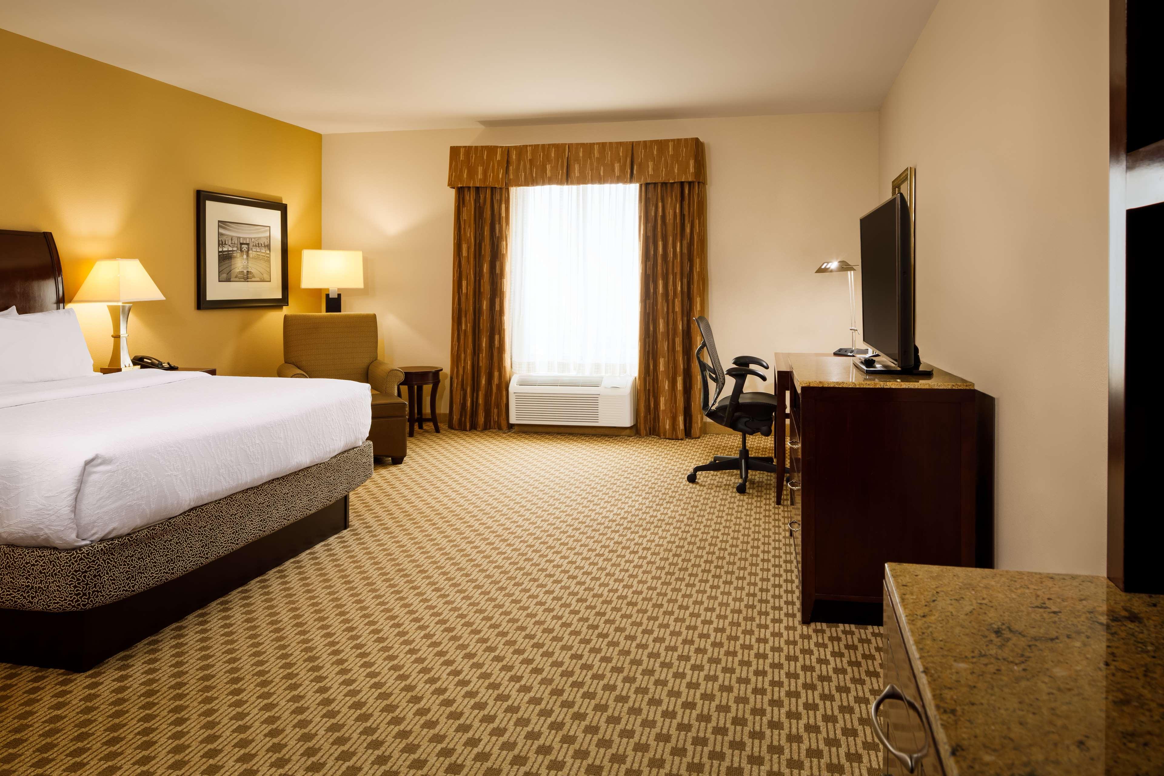 1 Bedroom, Deluxe, Suite, King Bed, Accessible