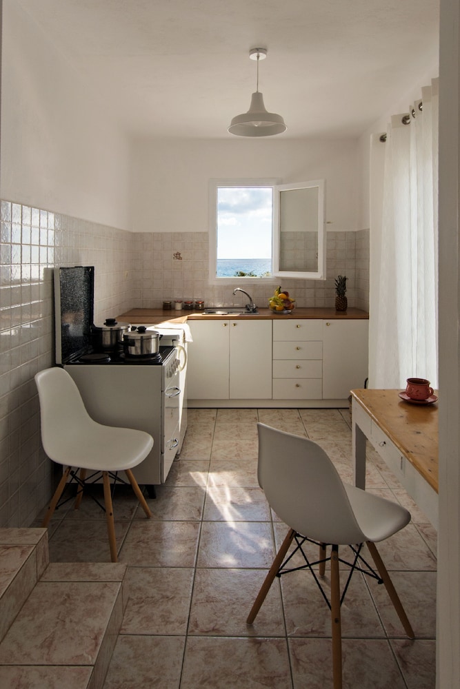 Perigiali Rooms 29/58
