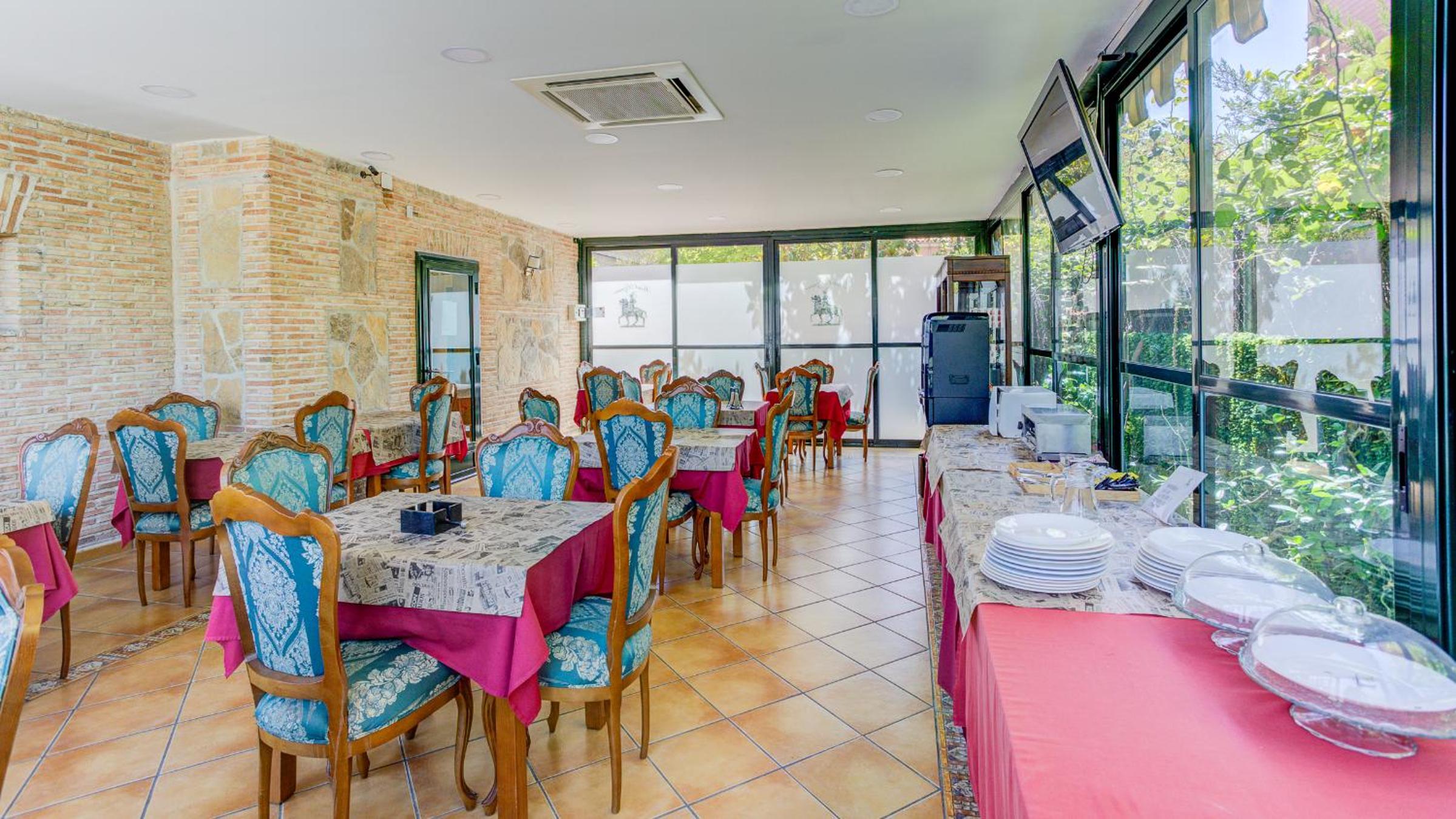 Hotel Pizarro 45/52
