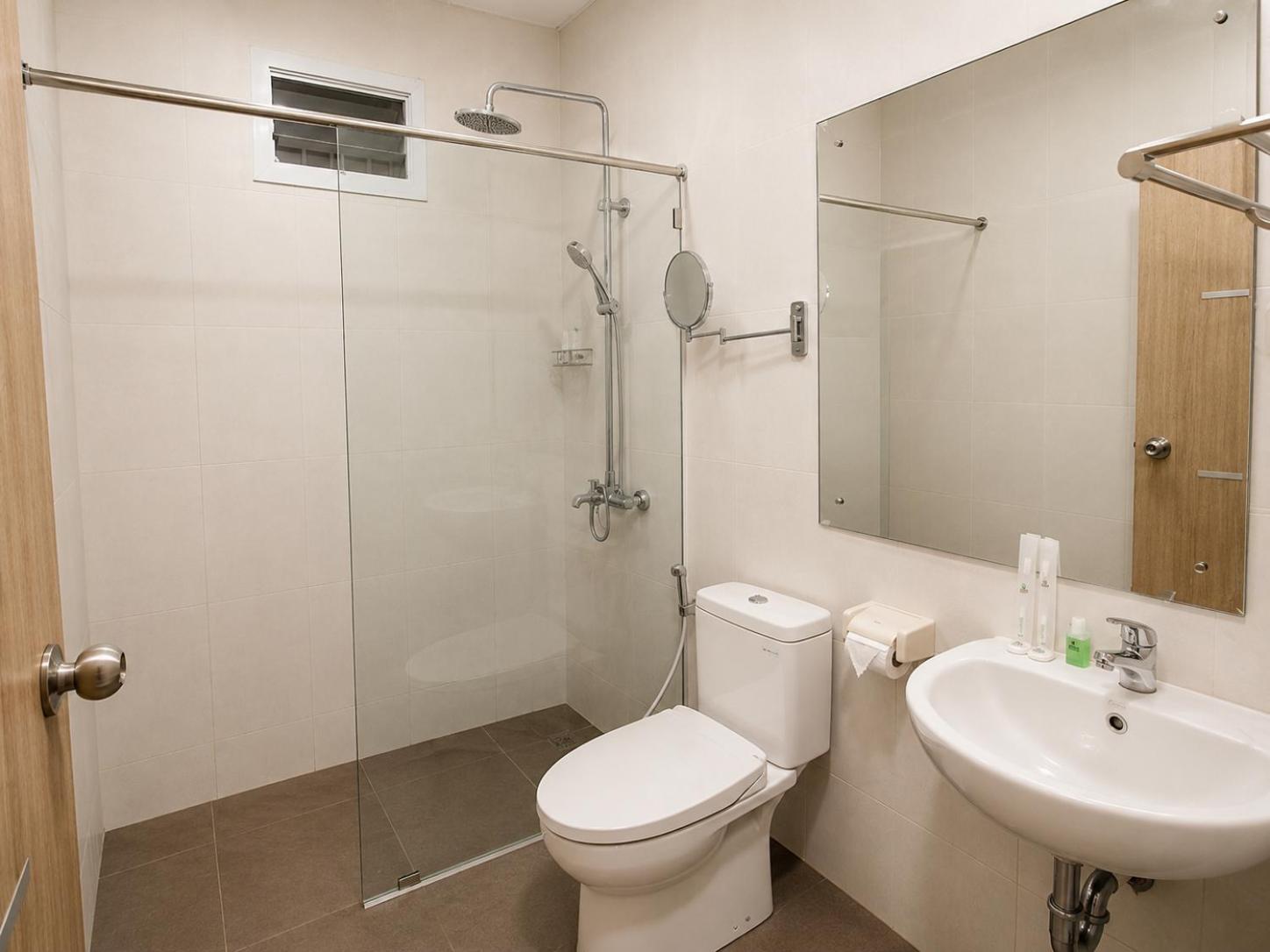 Allisa Resort Hotel 48/50