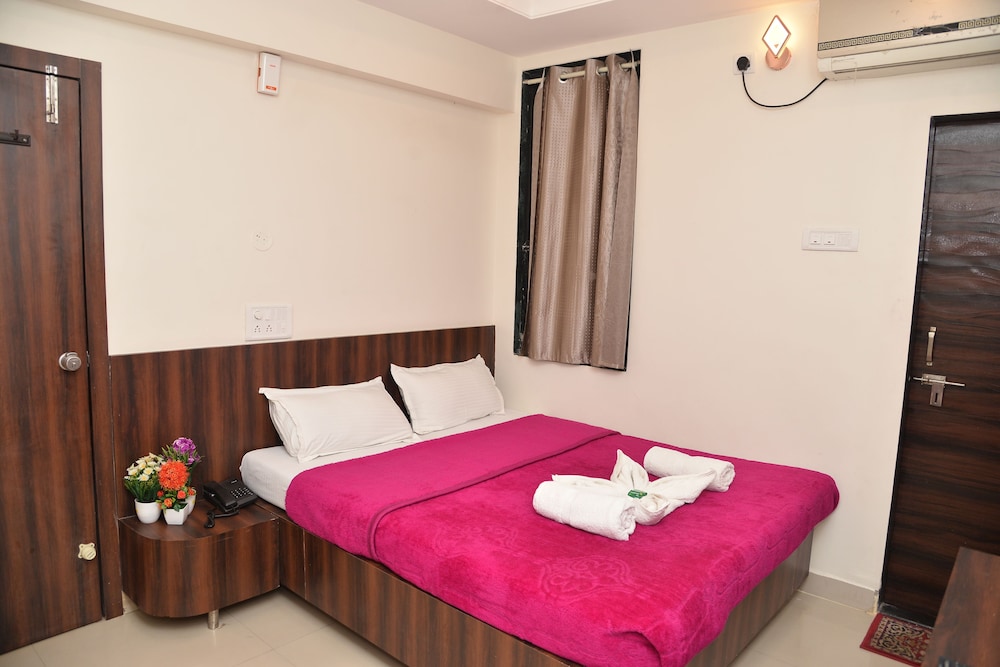 Hotel Disha Palace 29/69