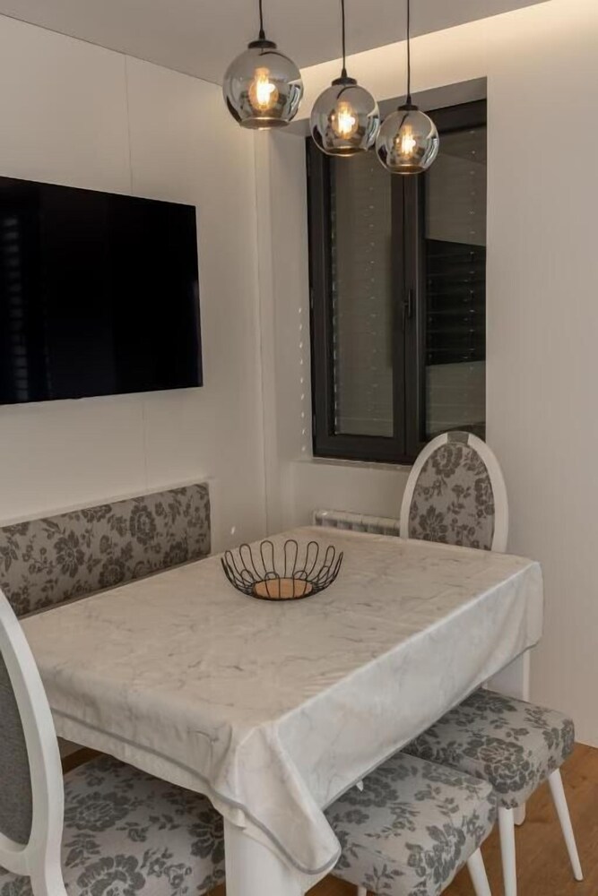 Metier Boutique Hotel 62/76