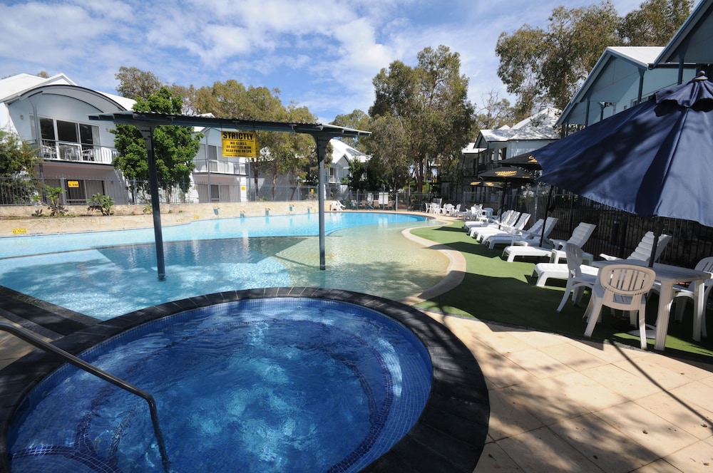 MANDURAH QUAY RESORT 37/72