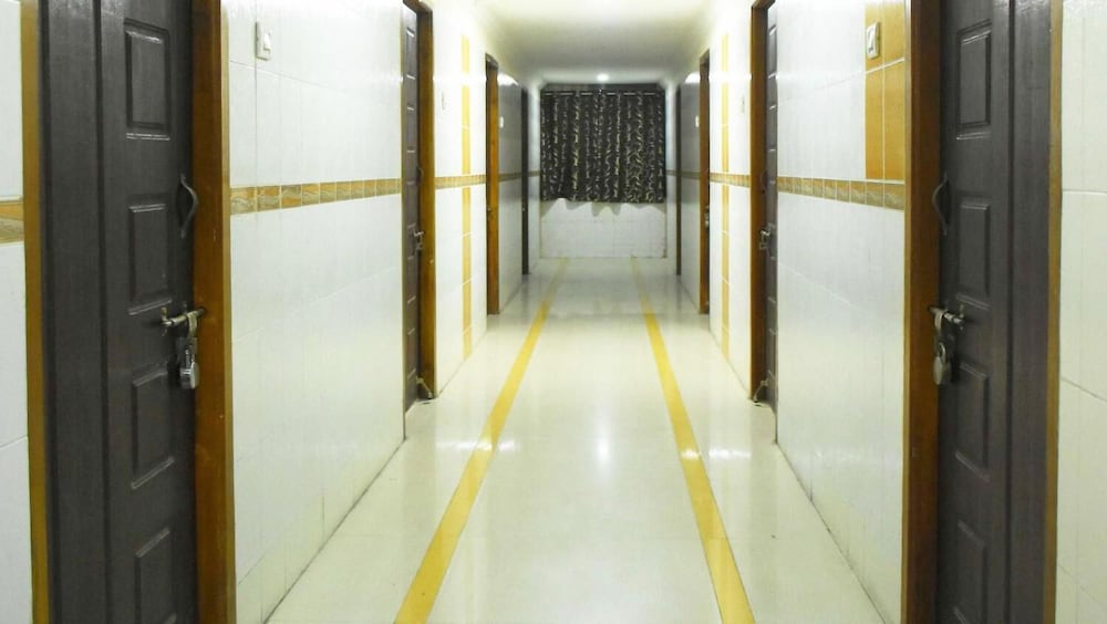 Hotel Govind Heights 27/40