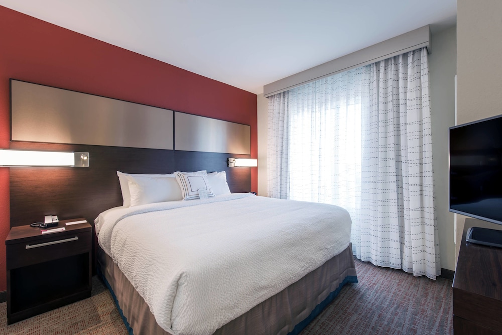 Residence Inn Nashua 13/40