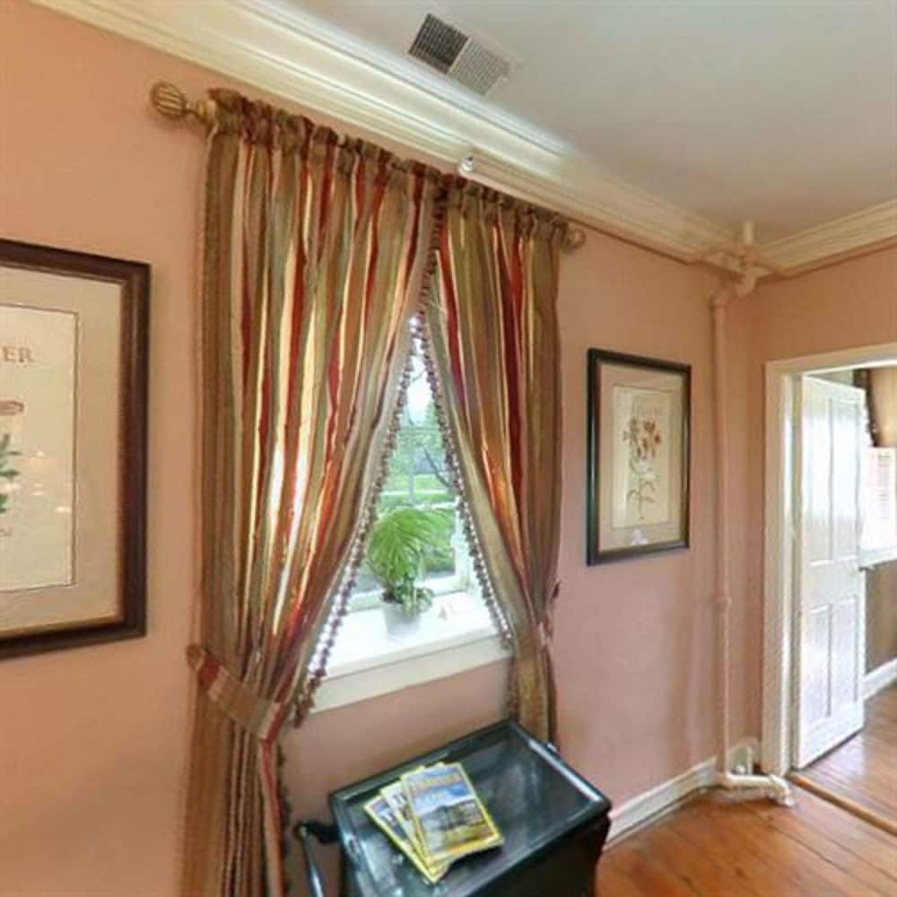 The Wayside Inn Bed Breakfast 25/50