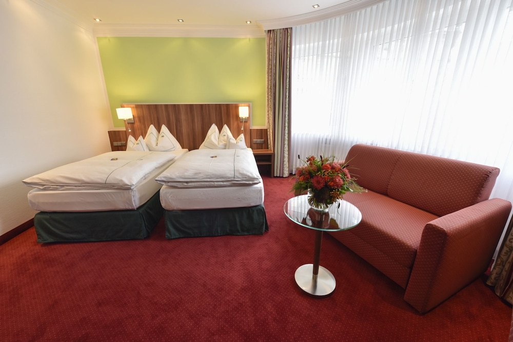 HOTEL COELLNER HOF 13/24