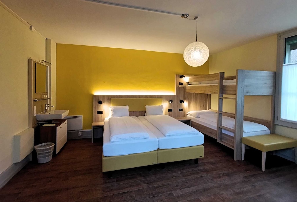 Budget Waldhotel Unspunnen 26/50