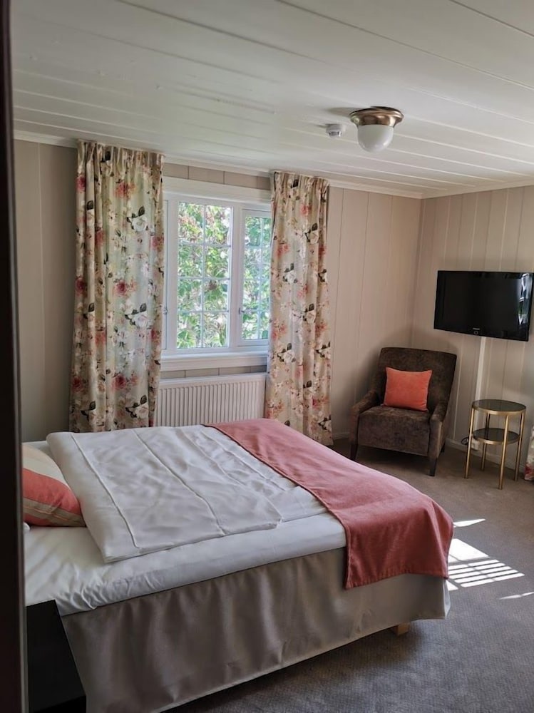 Sanner Hotell 10/50
