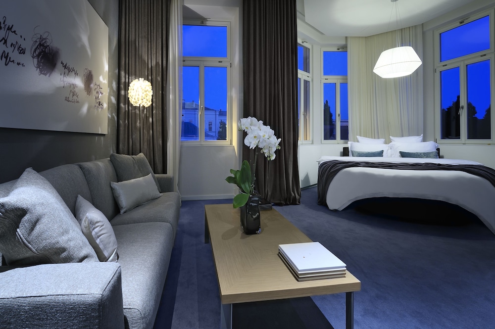 Cubo Hotel 23/31