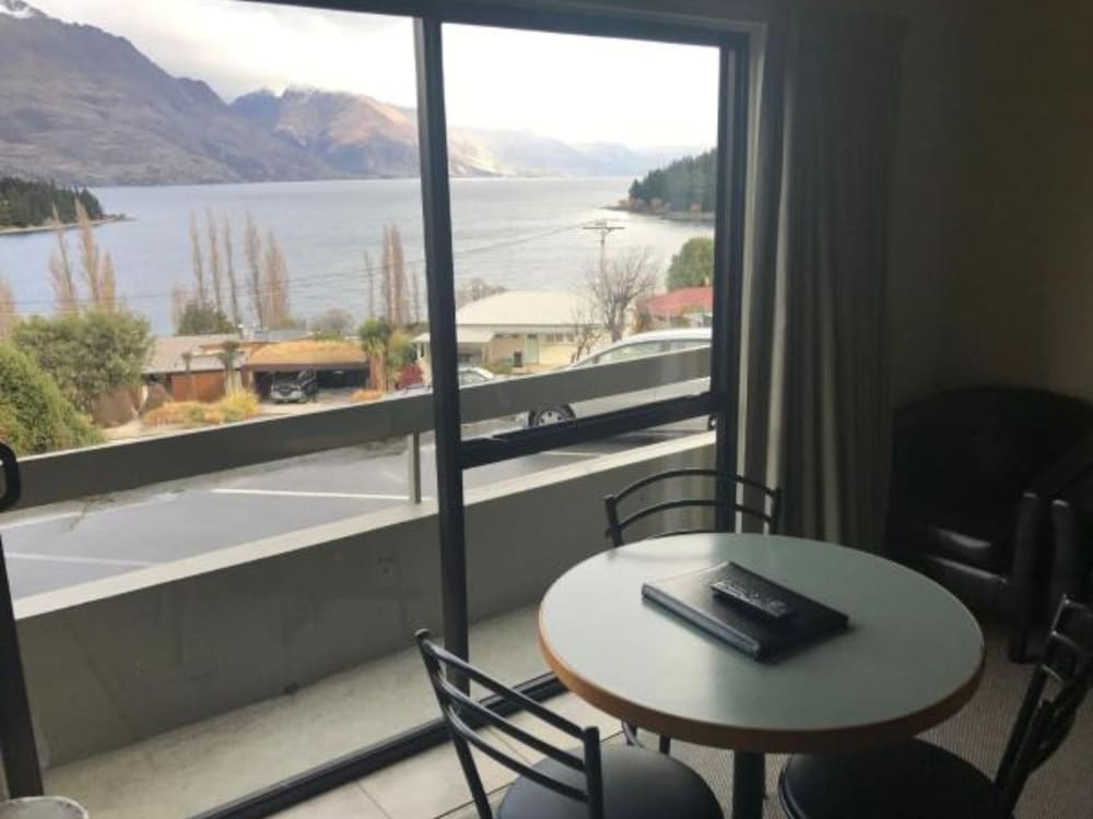 Earnslaw Lodge 31/50