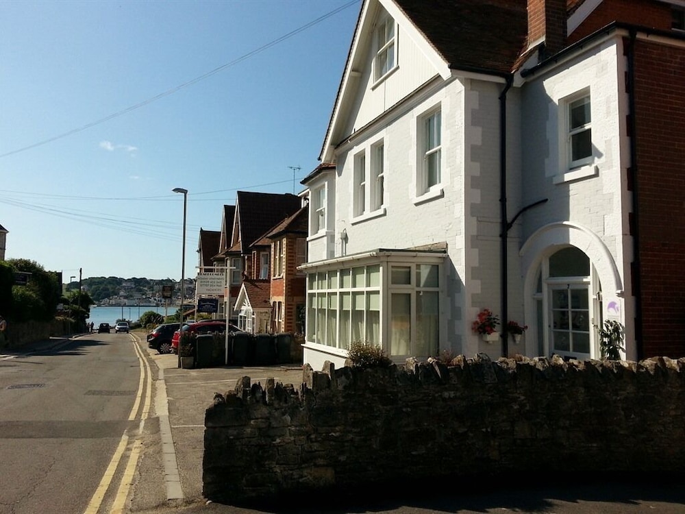Beachcomber Holiday Apartments 35/41