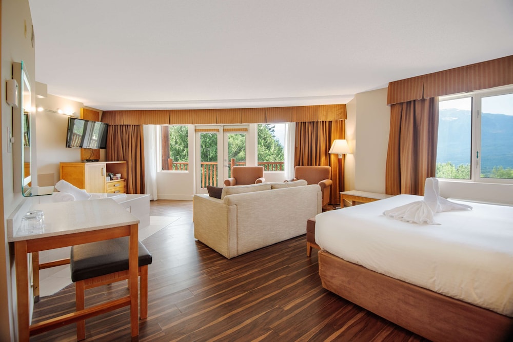 Coast Hillcrest Hotel 18/49