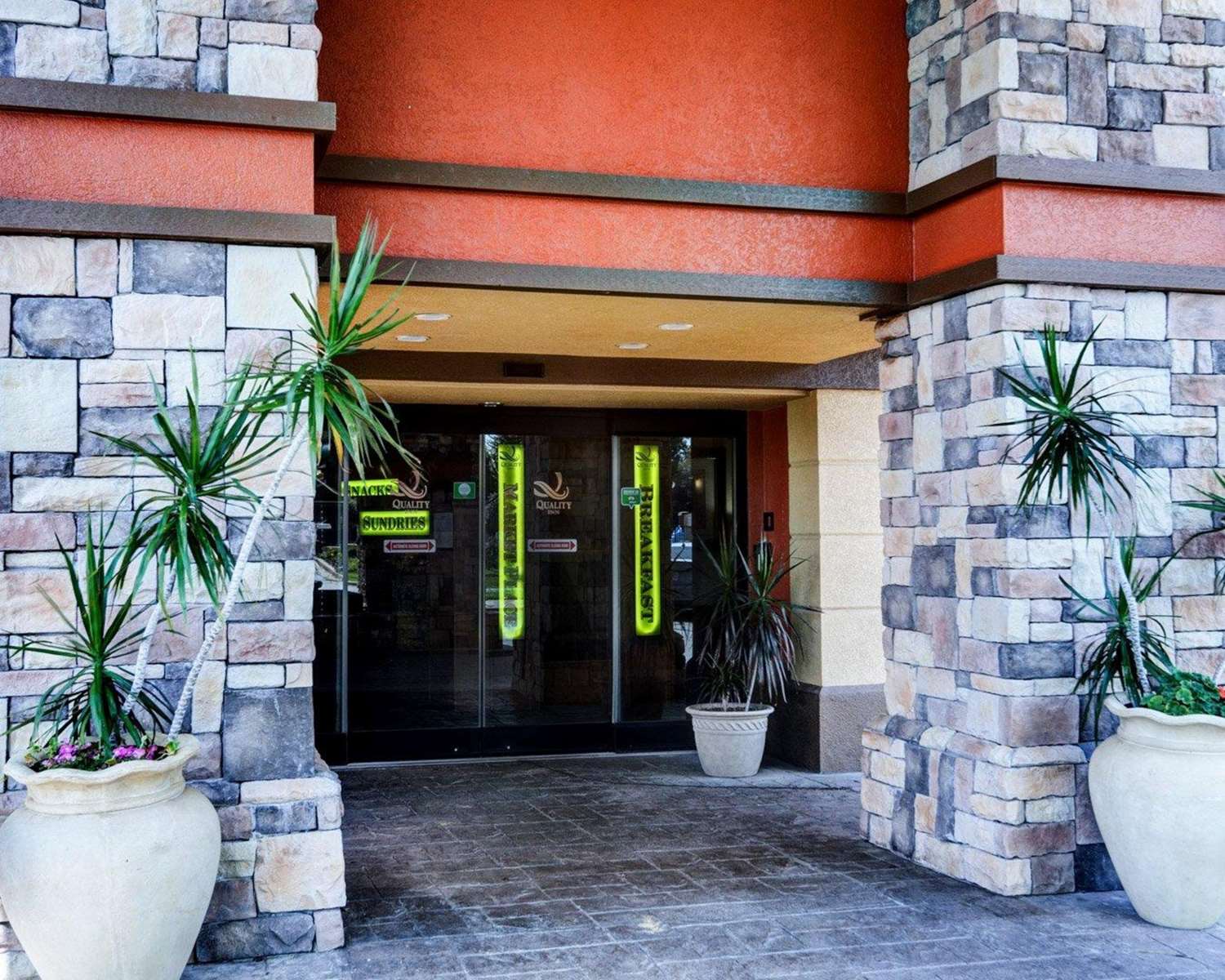 Quality Inn Fort Smith I-540 8/31