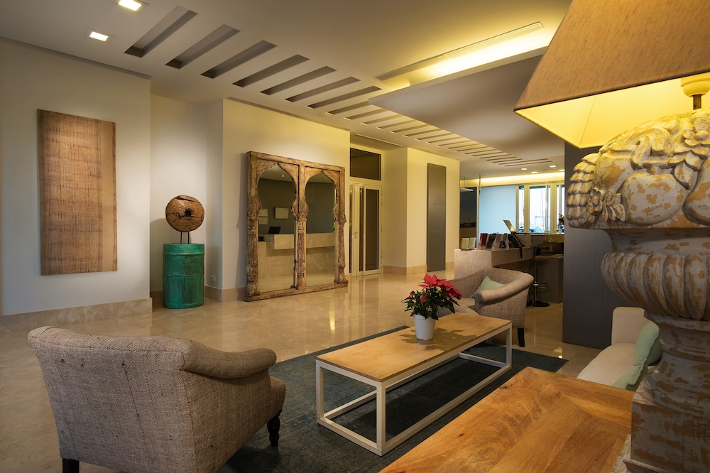 LAS SUITES DE PUERTO SHERRY 35/60