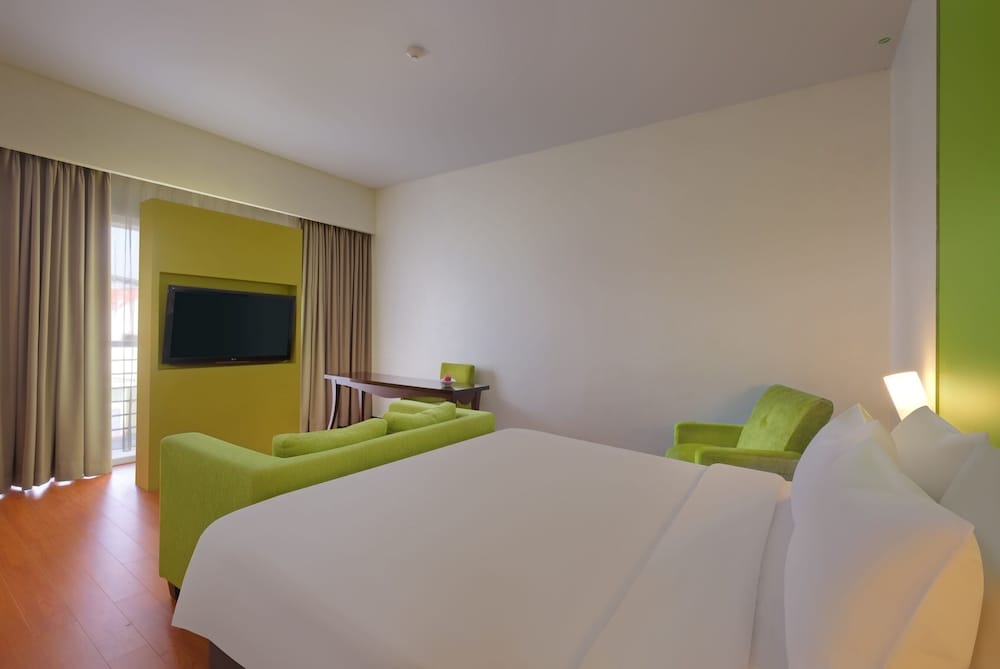 Quest Hotel Simpang Lima Semarang 18/60