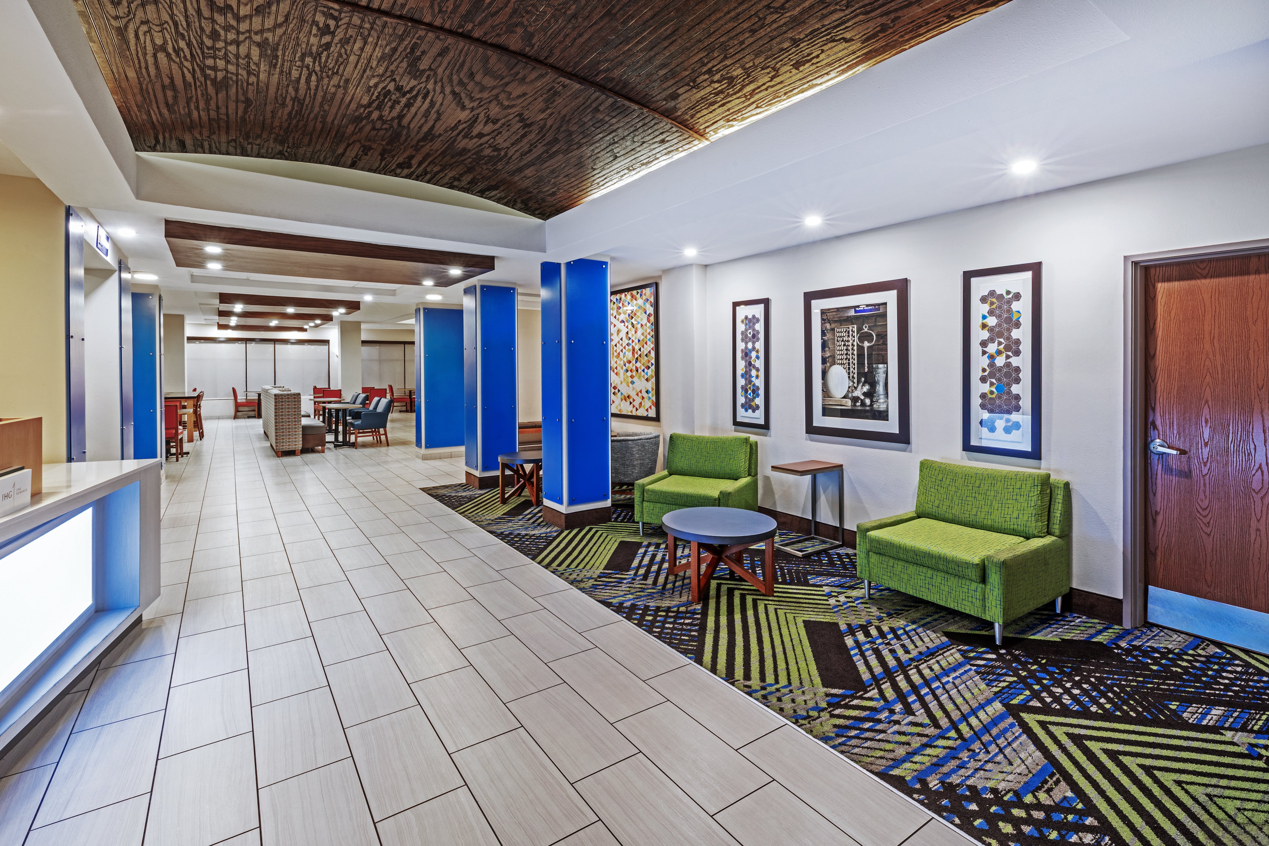 Holiday Inn Express Hotel And Suites Laredo Event Center Area 38/63