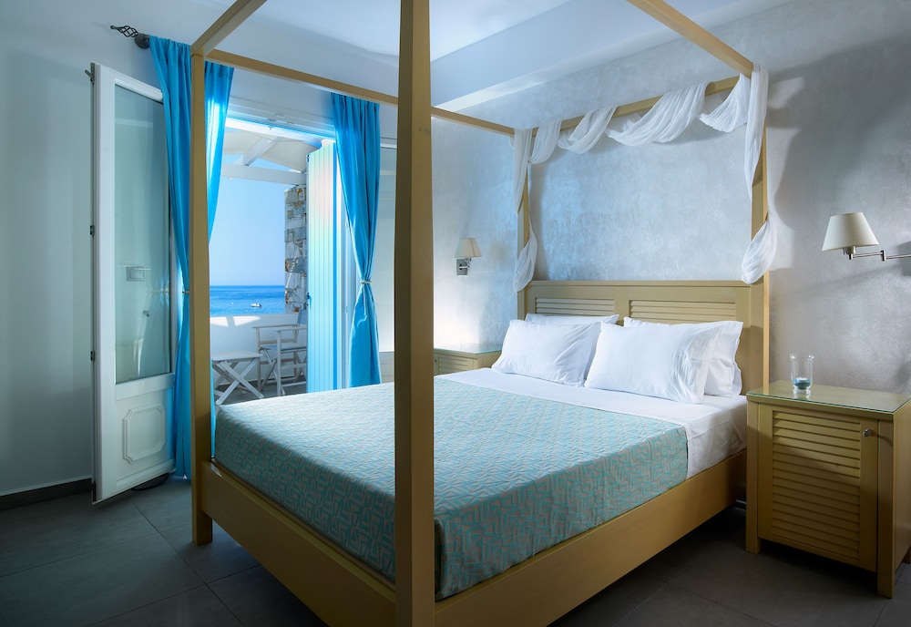 Blue Harmony Hotel 11/50