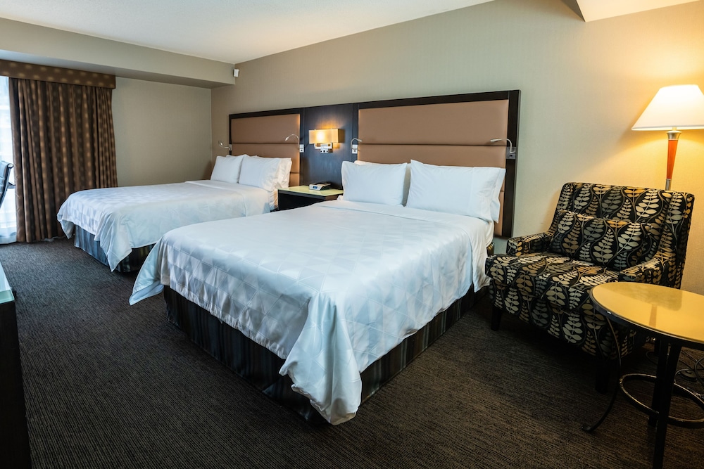 HOLIDAY INN HOTEL AND SUITES VANCOUVER DOWNTOWN 16/73