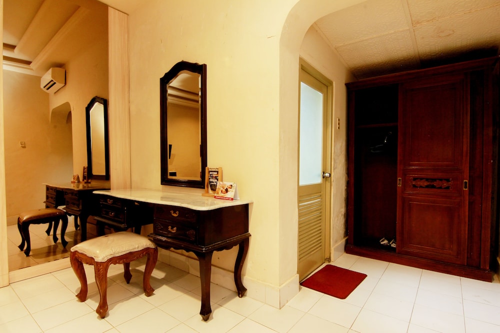 Grand Rosela Yogyakarta Hotel 58/74