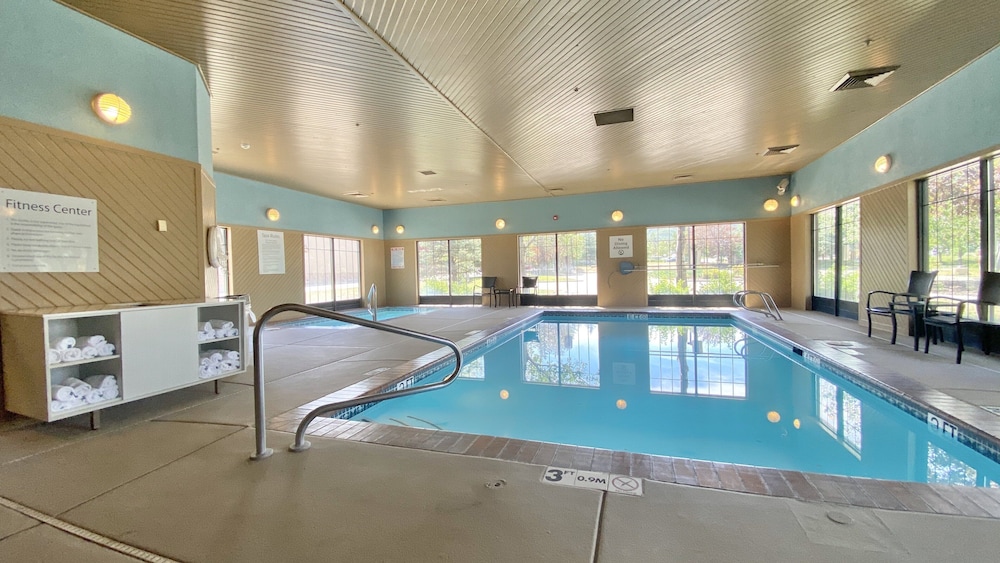 swimming pool spa