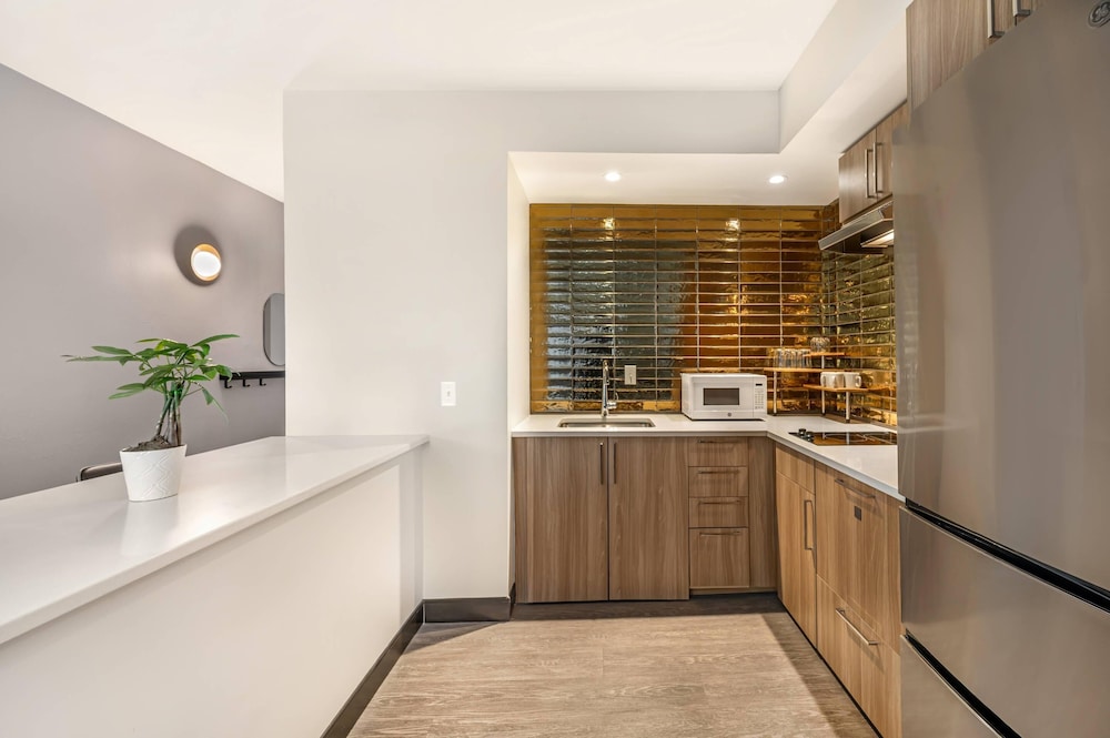 The Quincy, Ascend Hotel Collection 8/47