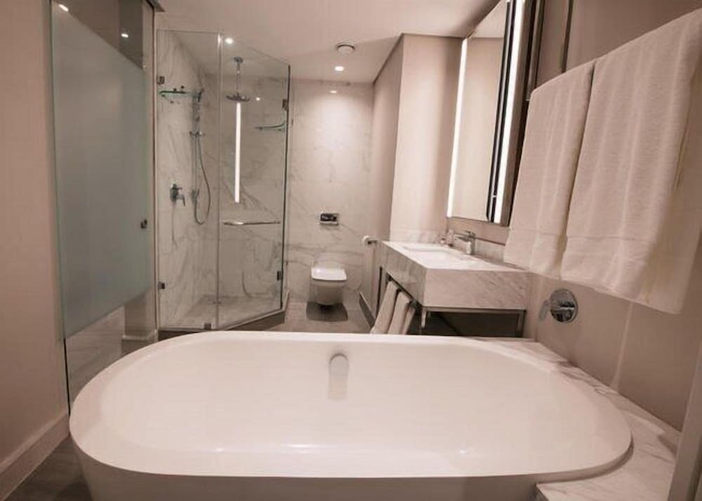 The Houghton Hotel Spa Wellness and Golf 50/50