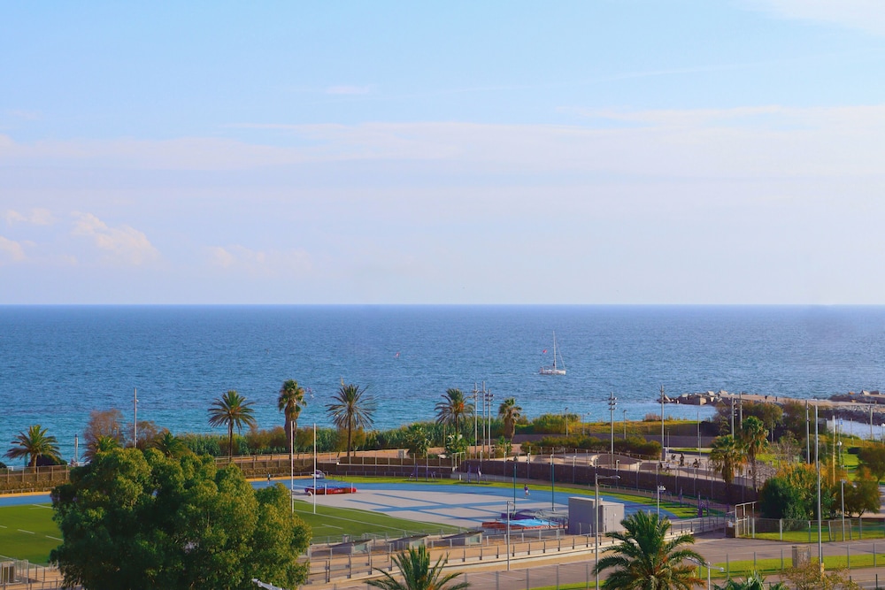Eurohotel Diagonal Port Hotel 70/72