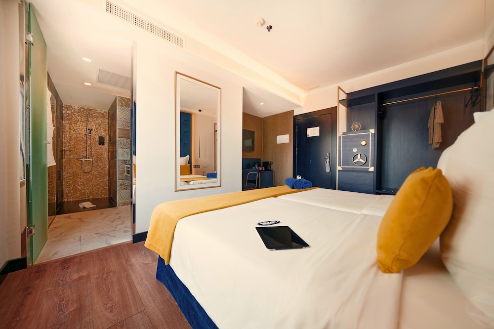 BLUESEA Design Plus Bex Hotel 30/67