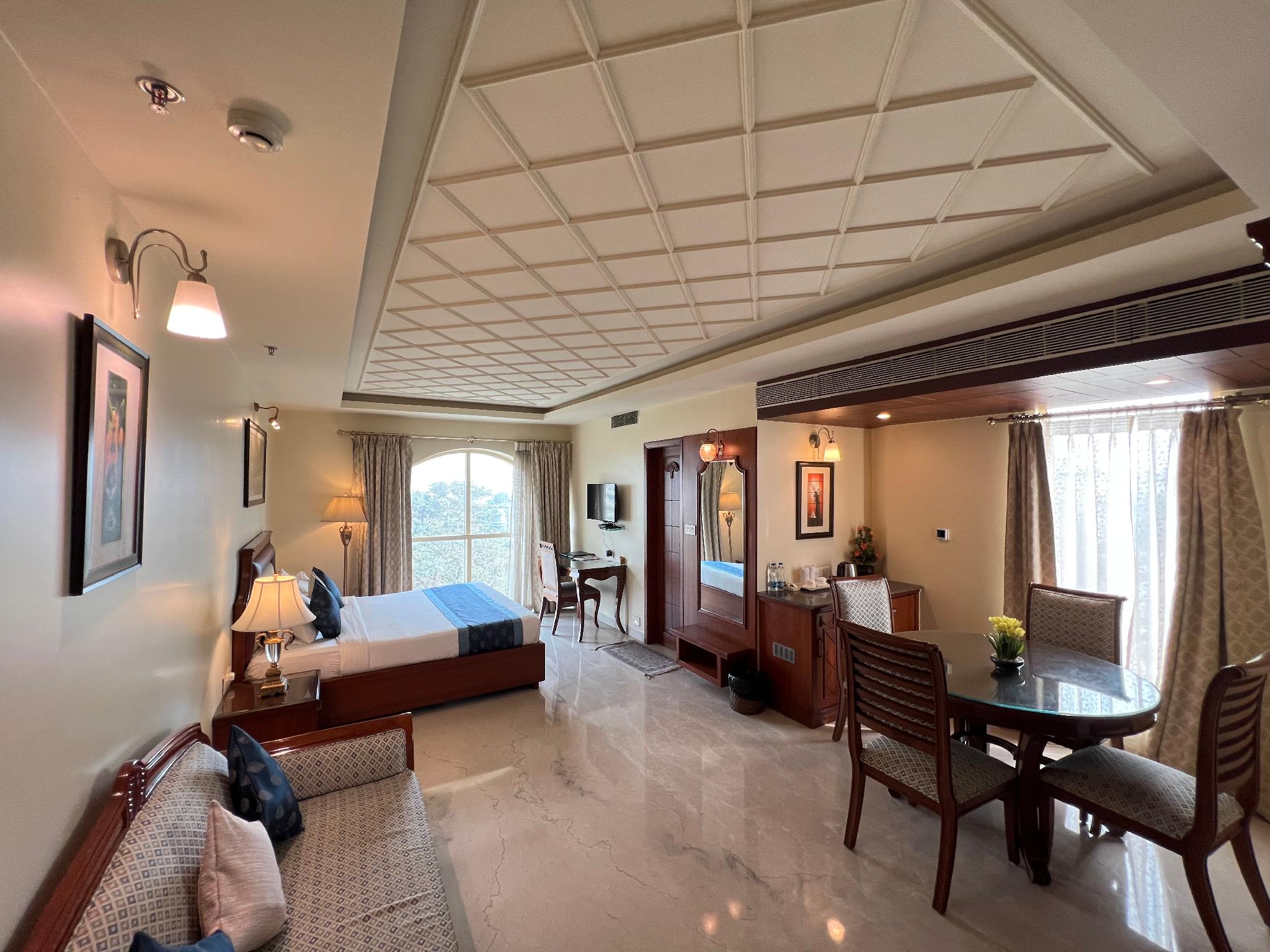 Luxury, Suite