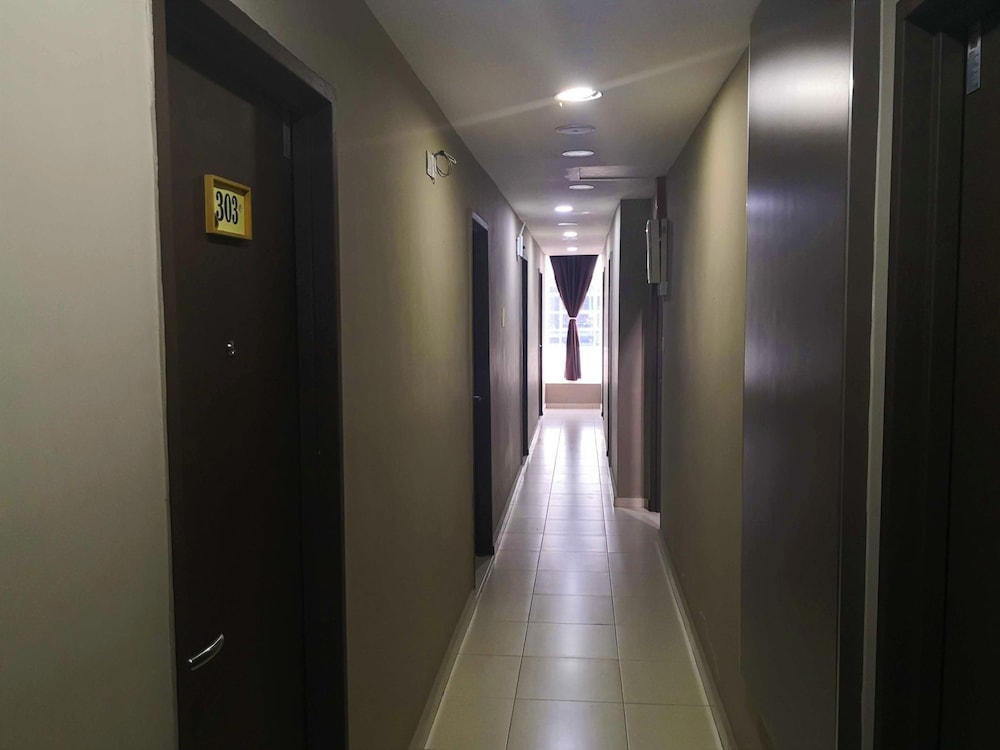Tropika Garden Hotel 30/41