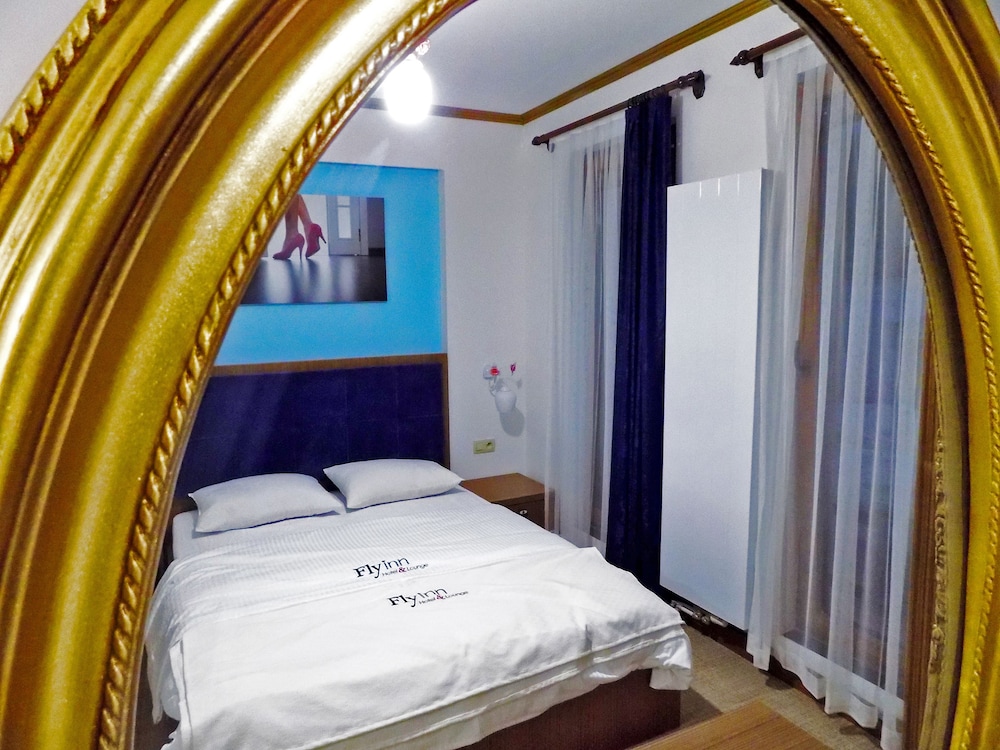 Fly Inn Hotel Brussels Airport 18/45