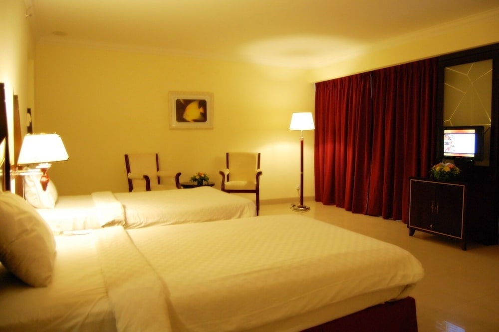 Pacific Palace Hotel 24/67