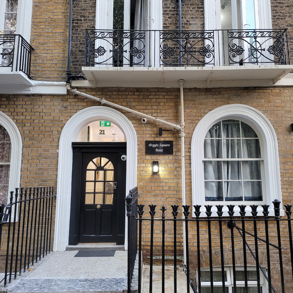 Argyle Square Hotel 3/50