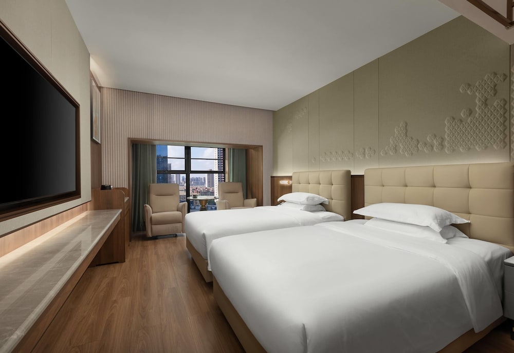 Executive, Twin Beds, City View, Smoking