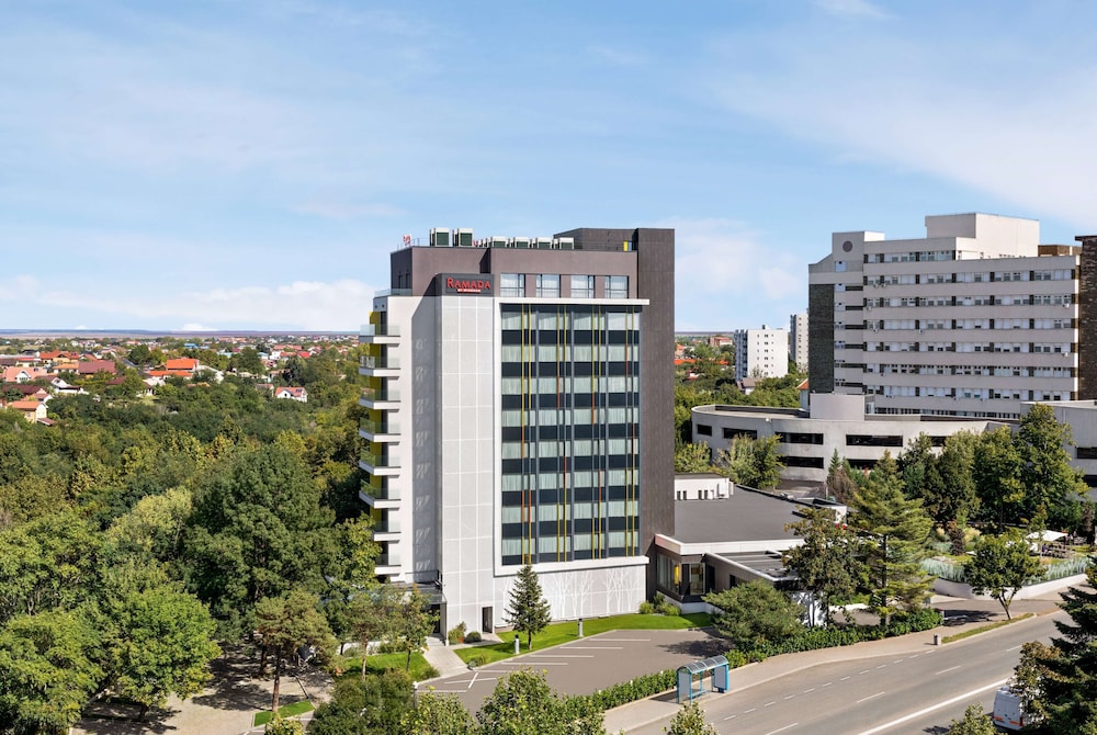 Ramada by Wyndham Slatina Parc 3/49