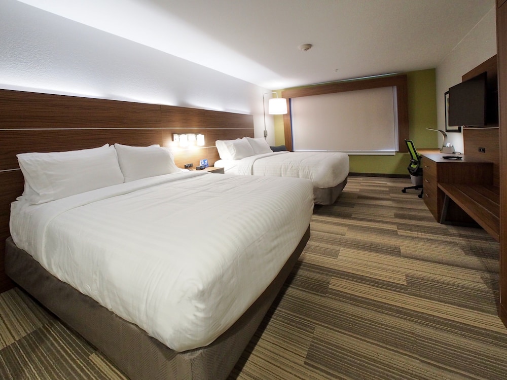 HOLIDAY INN EXPRESS & SUITES MOORE 29/75