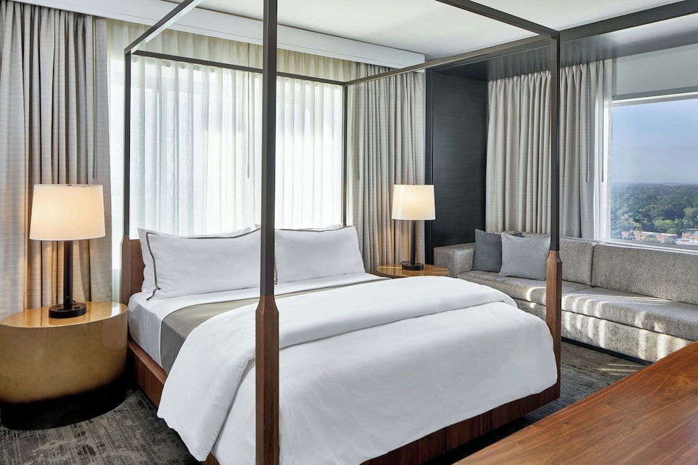 The Westin Charlotte 21/67