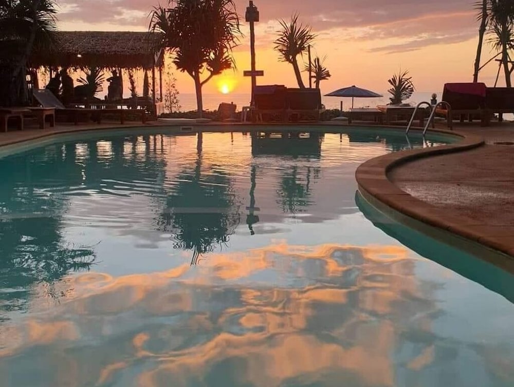 Lanta Nice Beach Resort 6/69