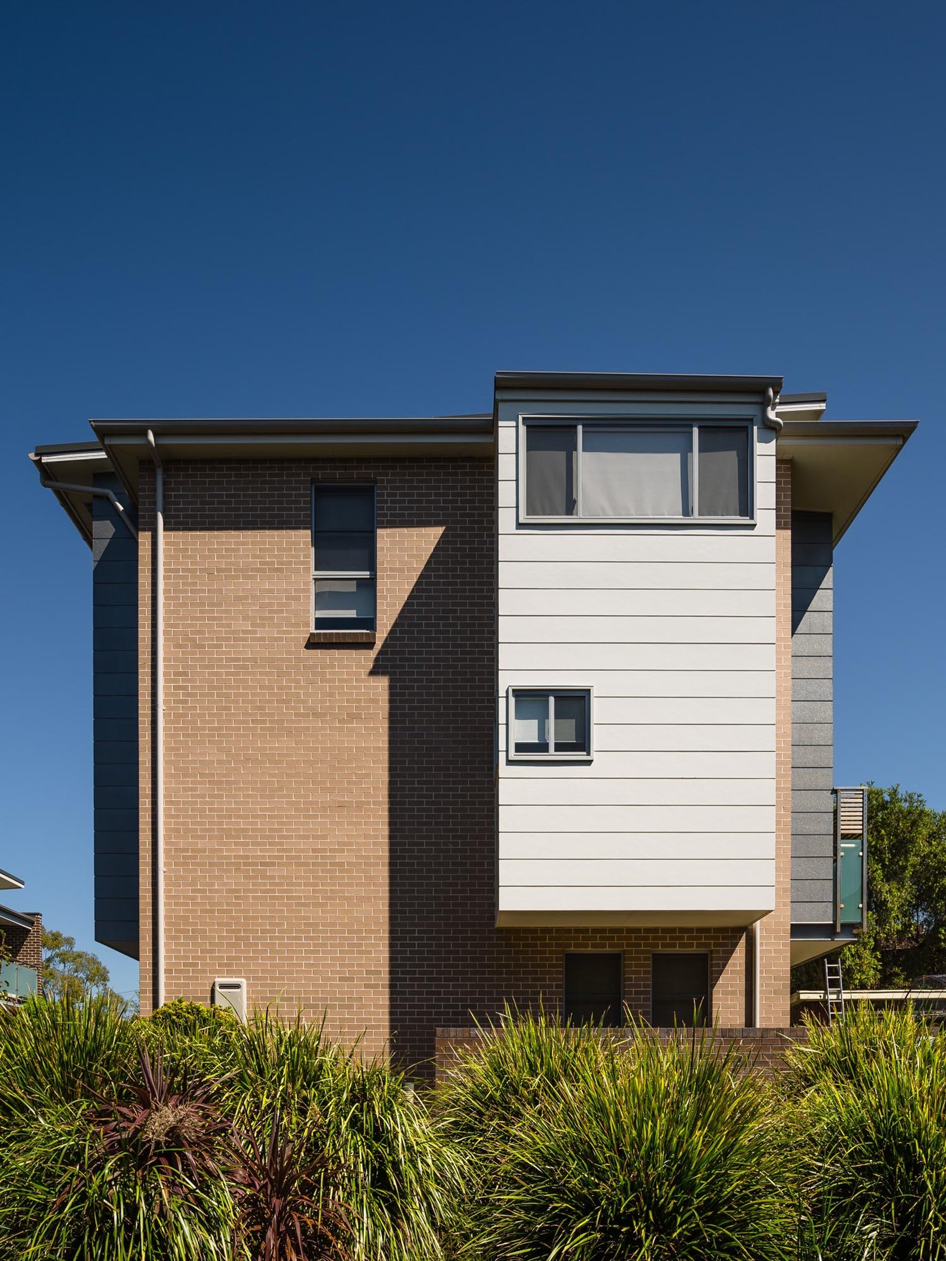 Charlestown Executive Apartments 1/12