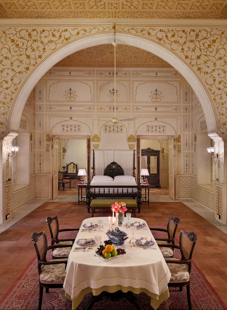 Laxmi Niwas Palace 54/65