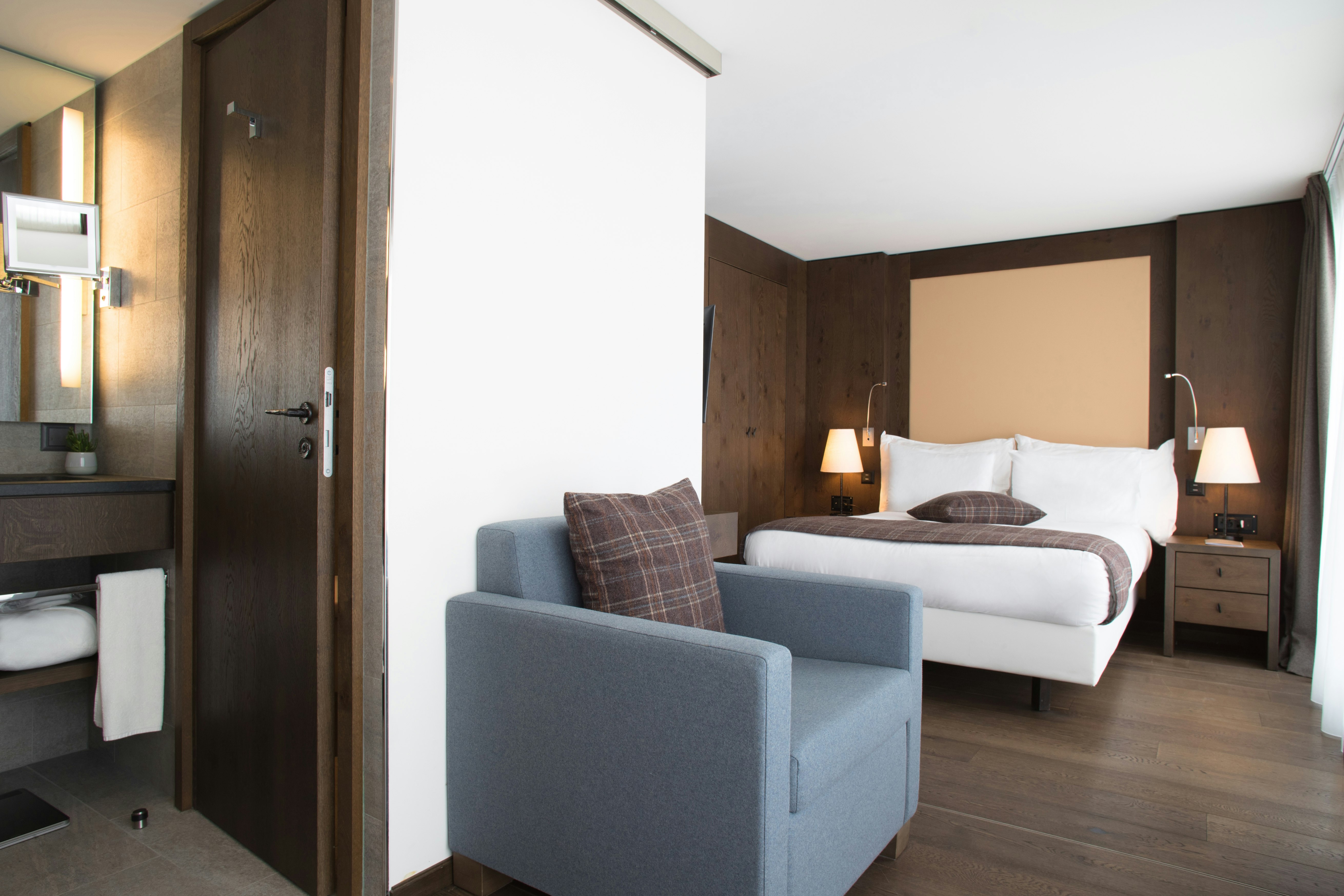 Forest Superior Room