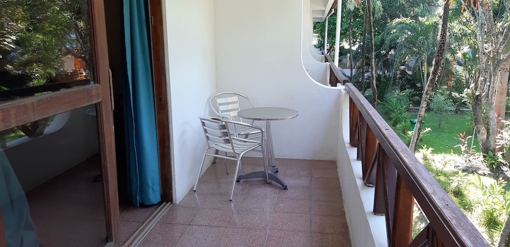 Samara Beach Hotel 5/49
