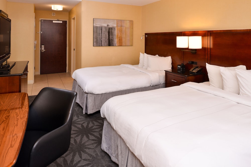 Buffalo Marriott Niagara 13/55