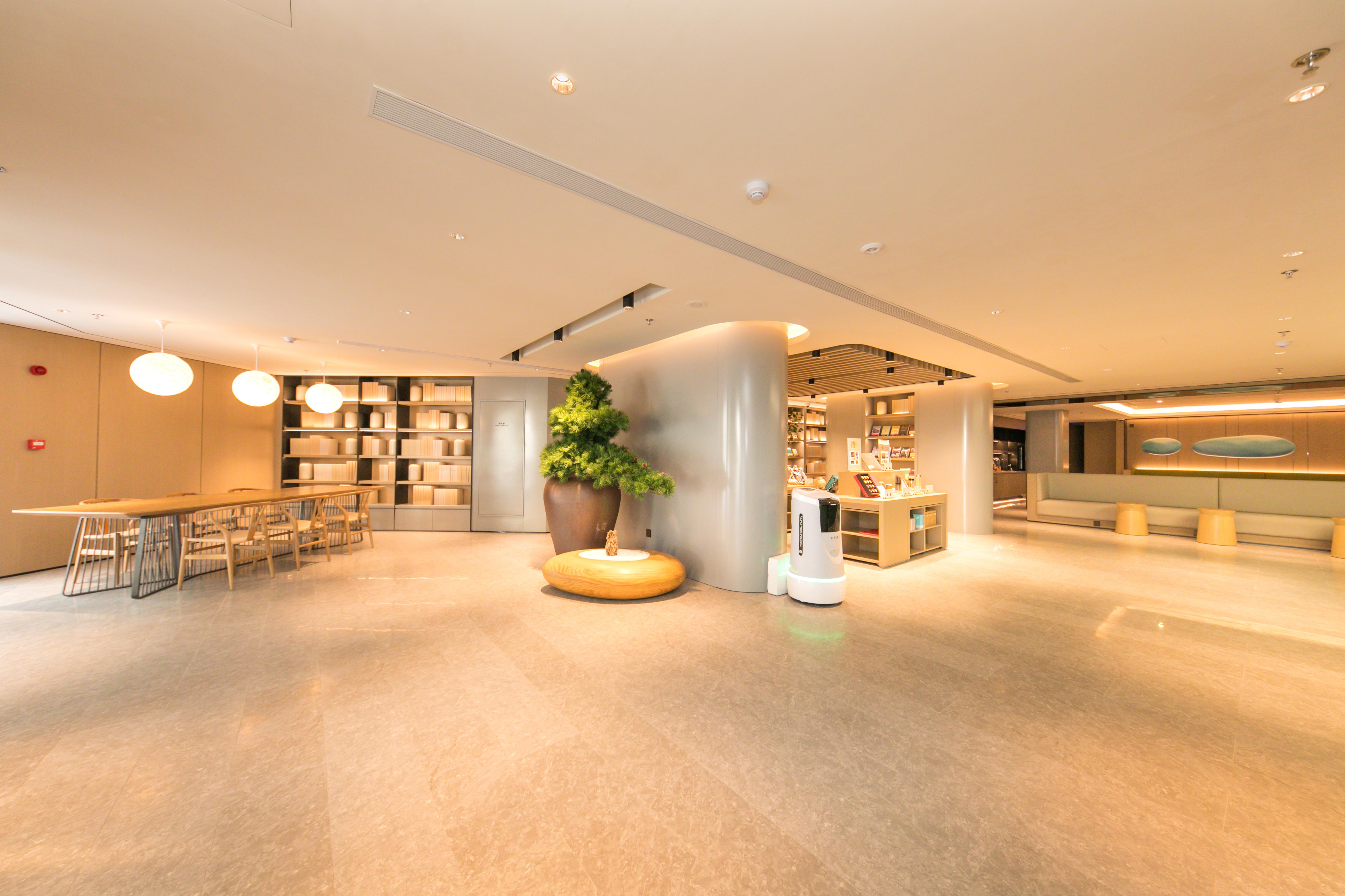 Ji Hotel (Shanghai Huangxing Road Metro Station) 4/40